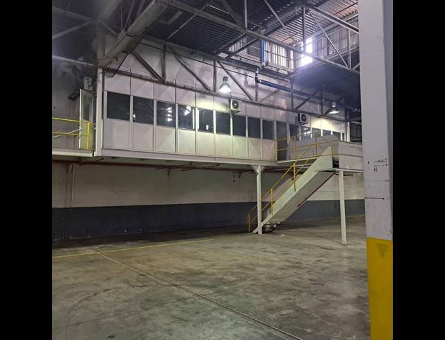 INDUSTRIAL PROPERTY TO RENT IN SIDWELL